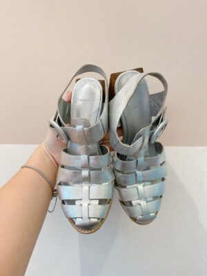 Sandália prata salto Manolita 34/35