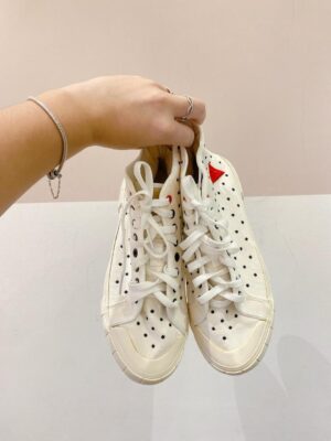 Tênis cano alto off bordado Arezzo 37