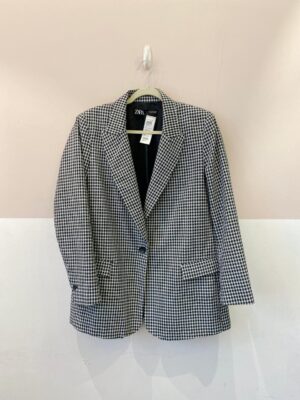 Blazer vichy p&b Zara 42
