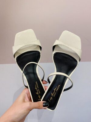 Tamanco saltinho off Luiza Barcellos 36