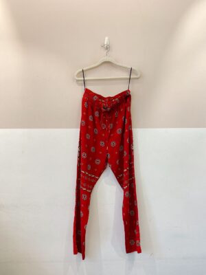 Calça vermelha gravataria Maria Filó M