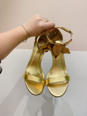 Salto dourado flor Arezzo 37