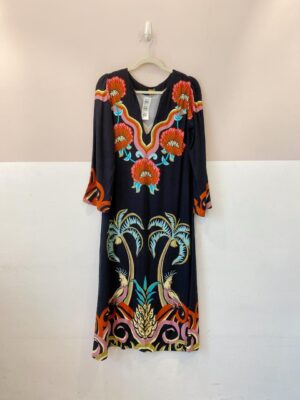 Vestido midi preto estampado Farm P