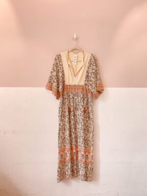 Vestido midi estampado búzios Zara M