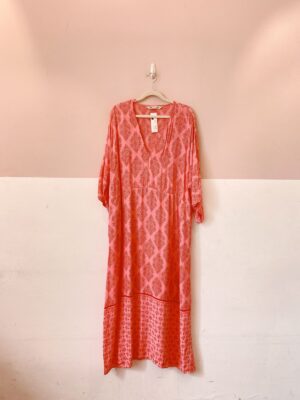 Vestido midi rosa estampado Zara P