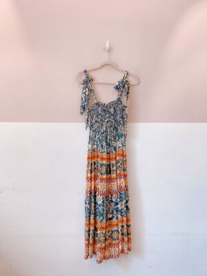 Vestido midi floral busto Farm P