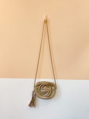 Bolsa metalizada Gucci