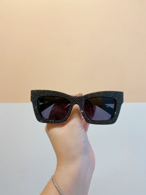 Óculos preto brilhos Ferragamo