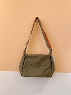Bolsa verde tiracolo Uncle K