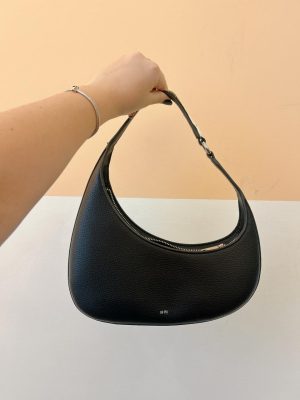 Bolsa preta meia lua JW PEI