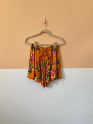 Short laranja estampa Farm M