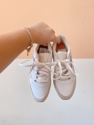 Tênis off Rebook 35