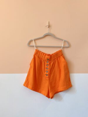 Short laranja botões NV 36