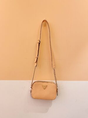 Bolsa tiracolo rosinha Guess