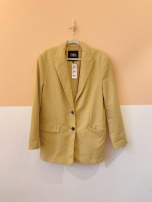 Blazer amarelo Zara P