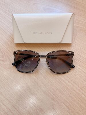 Óculos de sol preto brilhos Michael Kors